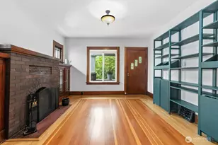 111 N 49th St, Seattle, WA 98103 - Photo 10
