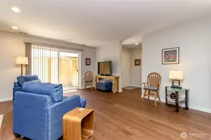 4525 7th St SE, Puyallup, WA 98374 - Photo 4