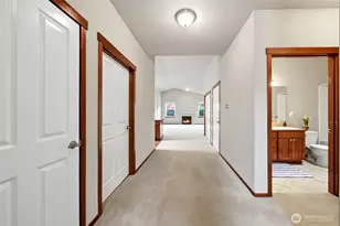 1112 Grant Pl, Snohomish, WA 98290 - Photo 4