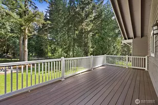 23004 NE 64th St, Redmond, WA 98053 - Photo 16