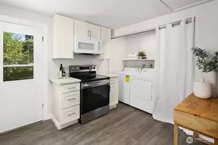 9032 15th Ave SW, Seattle, WA 98106 - Photo 4
