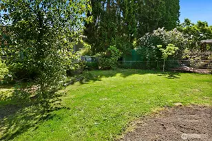 9032 15th Ave SW, Seattle, WA 98106 - Photo 16