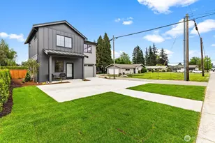 303 S 17th St, Lynden, WA 98264 - Photo 2