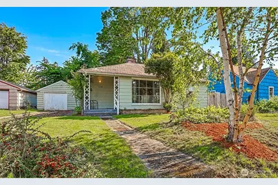 12238 76th Avenue S, Seattle, WA 98178 - Photo 2