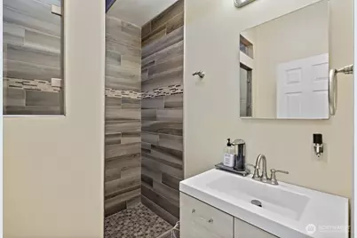 500 Saint Hilaire Road, Yakima, WA 98901 - Photo 10