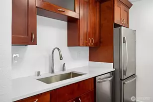 3601 24th Ave W, Seattle, WA 98199 - Photo 4