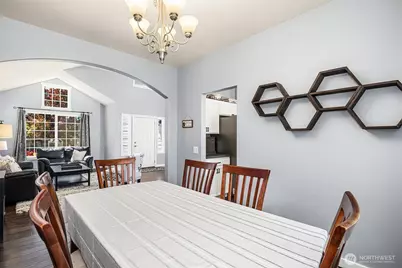 827 180th Street SW, Lynnwood, WA 98037 - Photo 10