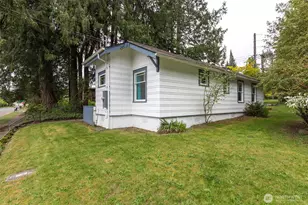 320 W 15th St, Port Angeles, WA 98362 - Photo 24