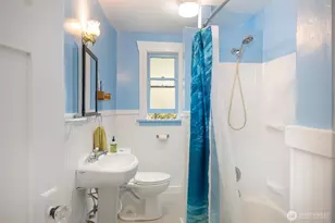 320 W 15th St, Port Angeles, WA 98362 - Photo 12