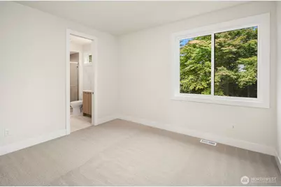16390 NE 1st Street, Bellevue, WA 98008 - Photo 34