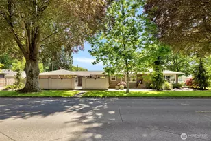 2251 Louisiana St, Longview, WA 98632 - Photo 1