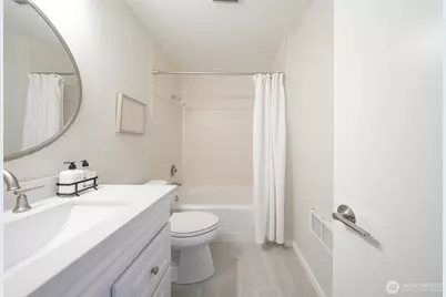 1800 43rd Avenue E #A105, Seattle, WA 98112 - Photo 12