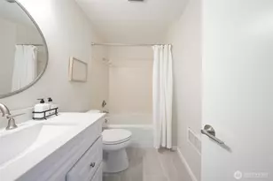 1800 43rd Ave E, Seattle, WA 98112 - Photo 12