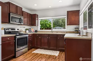 516 Pelly Ave N, Renton, WA 98057 - Photo 12