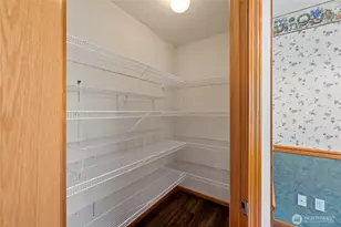 1083 Fidalgo Dr, Burlington, WA 98233 - Photo 14