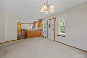 1083 Fidalgo Dr, Burlington, WA 98233 - Photo 8