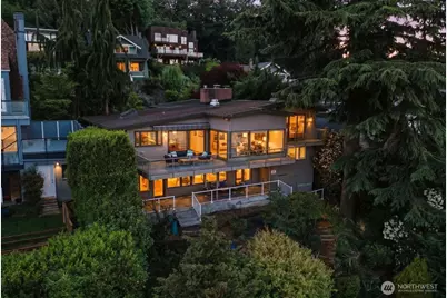 2514 Shoreland Drive S, Seattle, WA 98144 - Photo 2