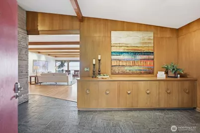 2514 Shoreland Drive S, Seattle, WA 98144 - Photo 4