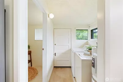 2320 Queen Street, Bellingham, WA 98229 - Photo 16