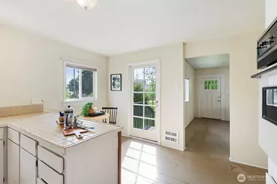 2320 Queen Street, Bellingham, WA 98229 - Photo 12