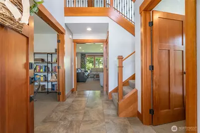 812 Sunrise Drive, Lynden, WA 98264 - Photo 2