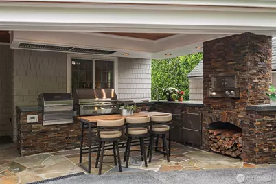 10910 NE 18th Place, Bellevue, WA 98004 - Photo 34
