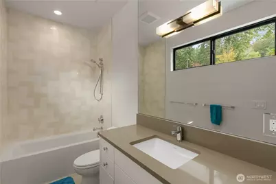 7002 93rd Avenue SE, Mercer Island, WA 98040 - Photo 28