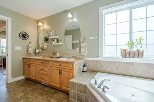 1711 Main St, Lynden, WA 98264 - Photo 26