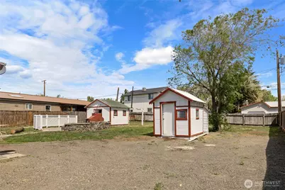 208 N Spokane Street, Kittitas, WA 98934 - Photo 16