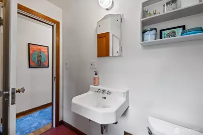 9726 F Street E, Tacoma, WA 98445 - Photo 24