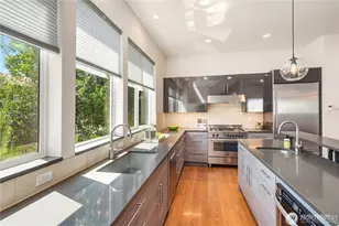 3635 Carr Pl N, Seattle, WA 98103 - Photo 4