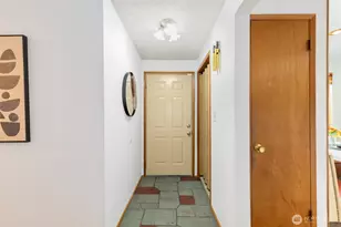 9912 51st Ave S, Seattle, WA 98118 - Photo 4