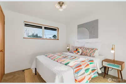 9912 51st Avenue S, Seattle, WA 98118 - Photo 14