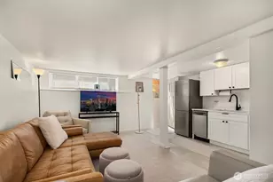4206 Dayton Ave N, Seattle, WA 98103 - Photo 22