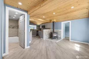 4603 SE Horstman Rd, Port Orchard, WA 98366 - Photo 2