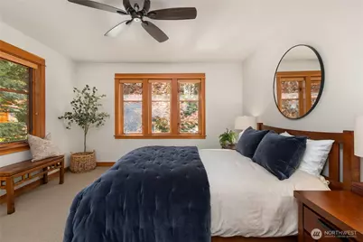 13223 NE Cambridge Crest Way, Bainbridge Island, WA 98110 - Photo 20