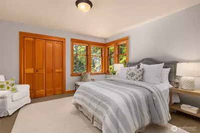 13223 NE Cambridge Crest Way, Bainbridge Island, WA 98110 - Photo 24