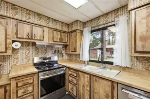 71 E Moore St, Port Hadlock-Irondale, WA 98339 - Photo 20