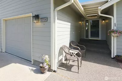 3206 Olympia Way, Longview, WA 98632 - Photo 4