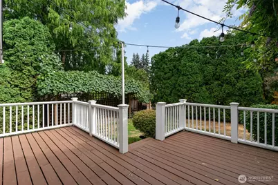 724 16th Avenue W, Kirkland, WA 98033 - Photo 22