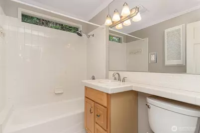 724 16th Avenue W, Kirkland, WA 98033 - Photo 6