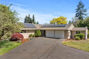 11411 Clover Crest Dr SW, Lakewood, WA 98499 - Photo 2