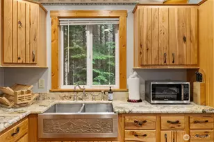 670 Yellowstone, Snoqualmie Pass, WA 98068 - Photo 6