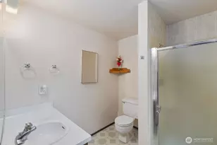 21627 9th Pl W, Bothell, WA 98021 - Photo 22