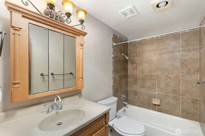 21627 9th Place W, Bothell, WA 98021 - Photo 16