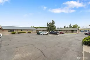 1011 1013 1015 S 48th Ave, Yakima, WA 98908 - Photo 4