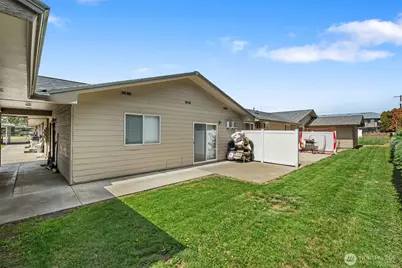 1011 1013, 1015 S 48th Avenue, Yakima, WA 98908 - Photo 8
