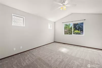 2647 19th Street, Bremerton, WA 98312 - Photo 12