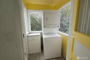 743 N 86th St, Seattle, WA 98103 - Photo 14