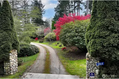 1864 Scenic Avenue, Freeland, WA 98249 - Photo 6
